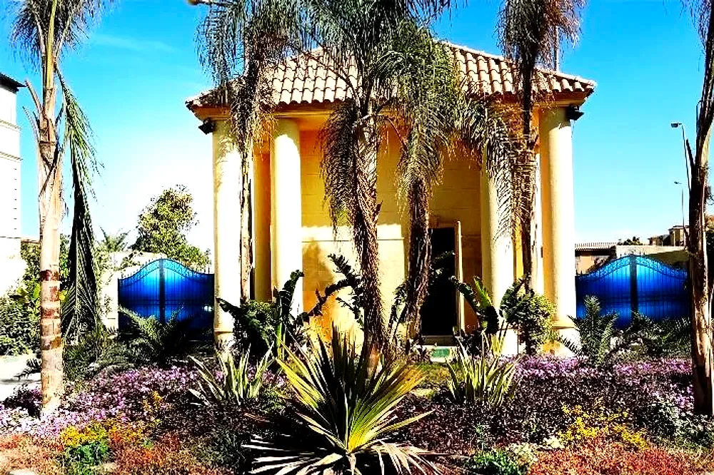 Zizinia Gardens 2